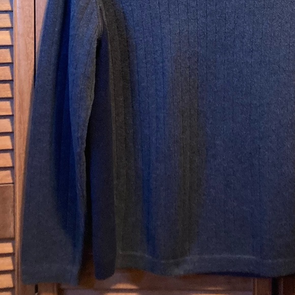 Abercrombie & Fitch Grey & Blue Crewneck Sweater - Picture 10 of 12